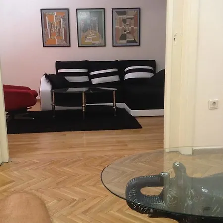Apartment On Stefanou Tatti 1