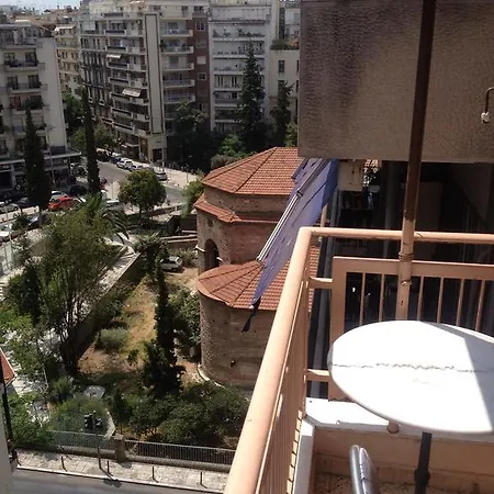 On Stefanou Tatti 1 Apartment