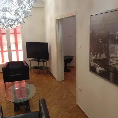 On Stefanou Tatti 1 Thessaloniki